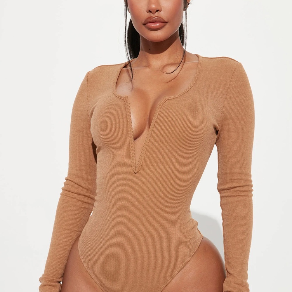Deep Connections Long-Sleeve Ribbed Bodysuit